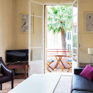 Charmant appartement avec terrasse en plein cœur de Nice à deux pas de la mer !