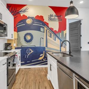 Highland Station - Private Rooftop - Sleeps 14