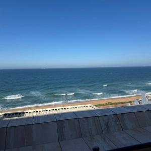 Ocean Breaks