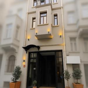 Utarit Hotel