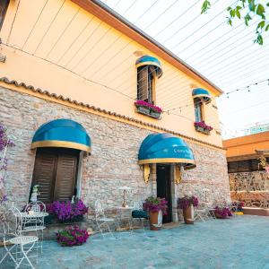 Castle Boutique Hotel