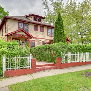 Walk to Cornell University Charming Duplex!