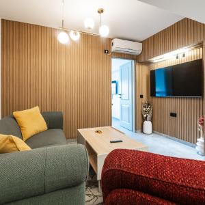 Refined City Living - Contemporary 2BR Retreat