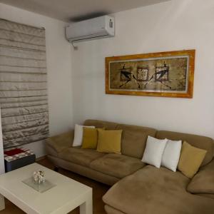 EM Apartments