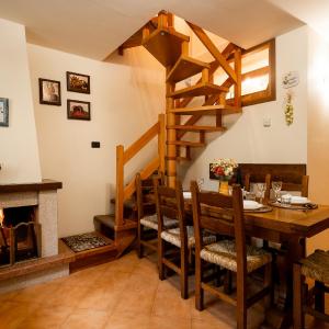 Rifugio tra i Boschi - Camino & Balcone