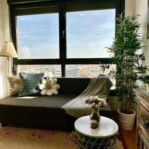 Modern apartment Near city center, Airport, Metro