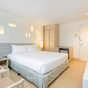 Sunshine Hotel & Residences