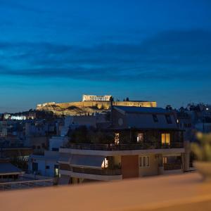 Kary's Acropolis View Luxury 2BR, 2 BA, Jacuzzi