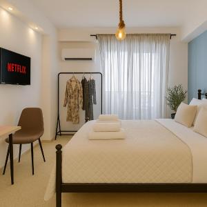 Stylish, Comfy Suite in the Heart of Athens