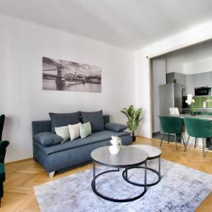 Premium Apartment by Hi5- Green Spot