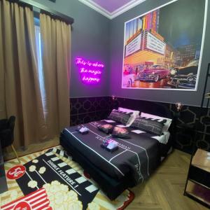 One of one Experiences - CINEMA ROOM