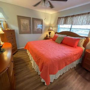 Very comfortable 3 bedroom across from beach