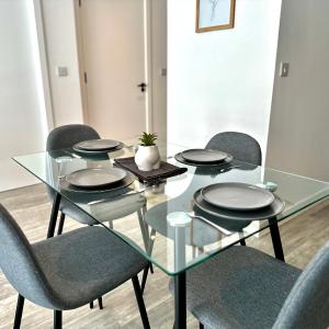 Sleeps 4 Central Ensuite - Parking & CityView