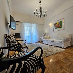 Elegant Experience Stay - Athens Town