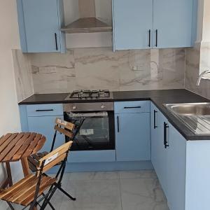A Big house 5 rooms near Central London