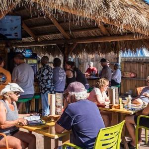The Village Breeze I - Heated Pool, Beaches, Daiquiris, Seafood, White-sand!