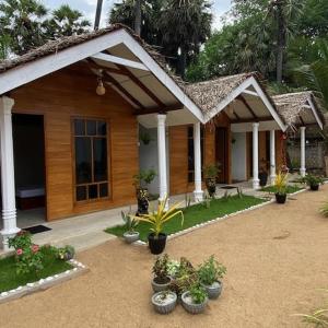 Bliss Cabana