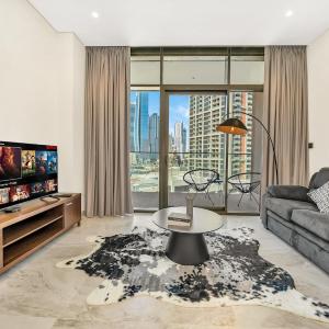 Lux Burj View Studio in Downtown 10 min Dubai Mall
