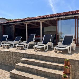 Villa Azur- Sea View Luxury with Pool near Balchik