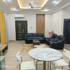 2 bedroom Apartment - East legon