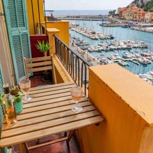 Wonderful SEA VIEW on the port balcony S-O