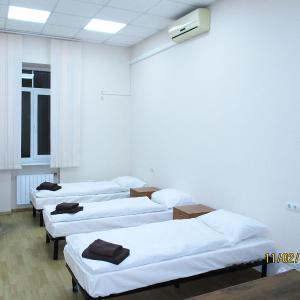 uaHOSTEL