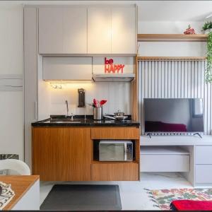 FL1110 · Little Barcelona, lado da Faria Lima, com piscina.