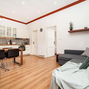 Charming, modern, 1-bed flat by Museum of Prague