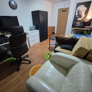 Cosy Spacious Room - Wrocław