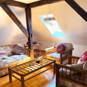 Rose’s OldTown Apartment