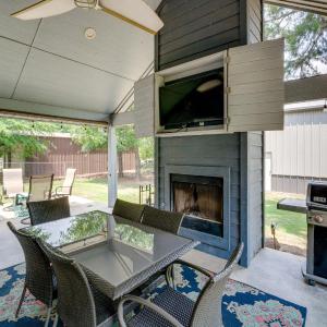 Walk to Lake Texoma! Modern Retreat w/ Game Room