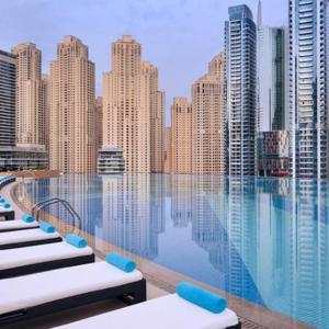 Stunning One Bedroom in the Marina
