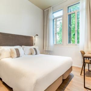 Aspasios Rambla Catalunya Apartments