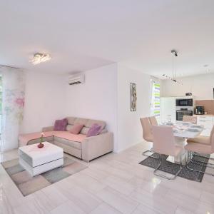 Apartment PAX by Litto