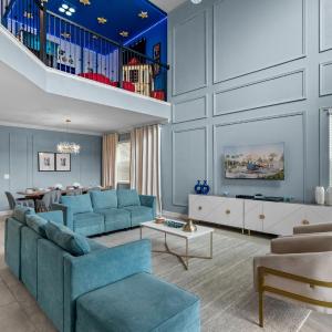 Luxury 5Bed Home with Pool and Game Room