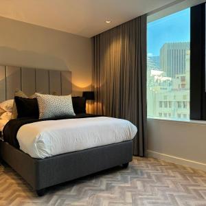 Chic City Pad - Central & Scenic