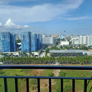 Len's Den 3 Entire Flat in Mall of Asia Pasay Manila