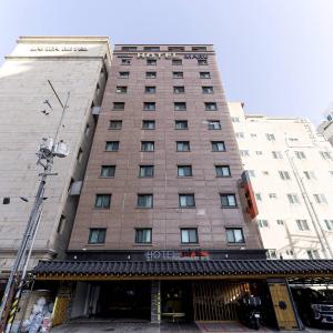 Hotel Maru