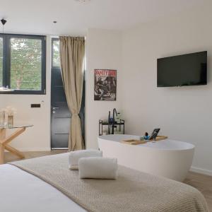 Romantic Apartment N2 Oceanografico Virkin Suites