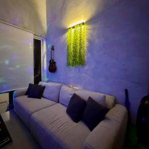 Stylish condo in Santa Ana - Balcony and views
