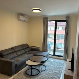 Ani's 2 Cozy 1 Bedroom Apartment
