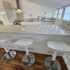 Victoria, Haru Residence 6bed Room and 4bath Rooms Apartment