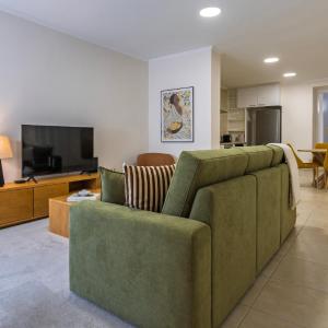 Stylish 2BR Retreat in Lisbon by LovelyStay