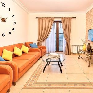 Cosy One bedroom Appartment with open balcony terrace, near Opera, Tumanyan & Pushkin streets, Self Check in, city centre, Yerevan