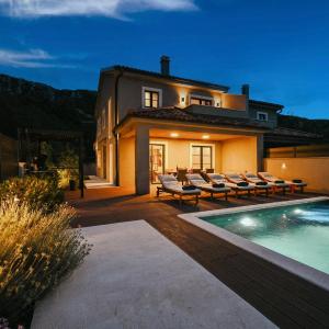 Villa George