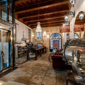 Hotel D H Lawrence