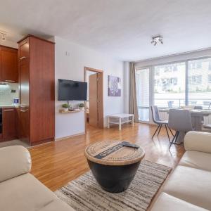 Spacious 1 bedroom apartment in a lively center