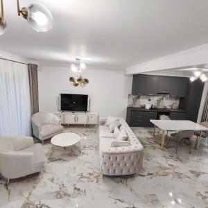 Luminia Gold 2