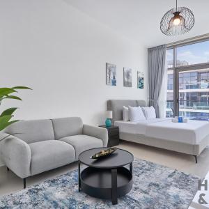 Bright Studio in Loreto DAMAC Hills - Pet-Friendly