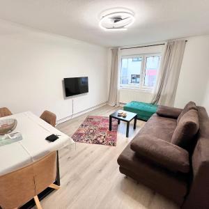 Entire Furnished Flat 2 Rooms Quiet Residential Area